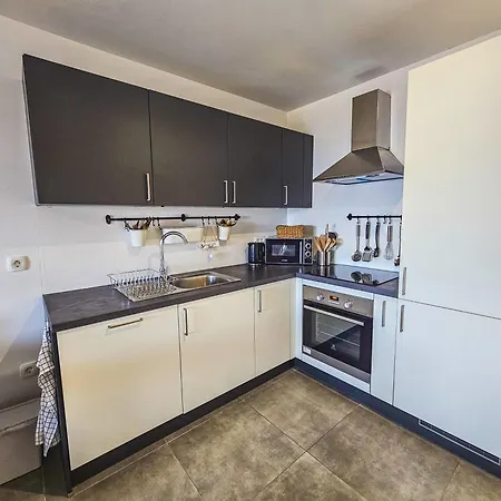 Emilia Appartement *